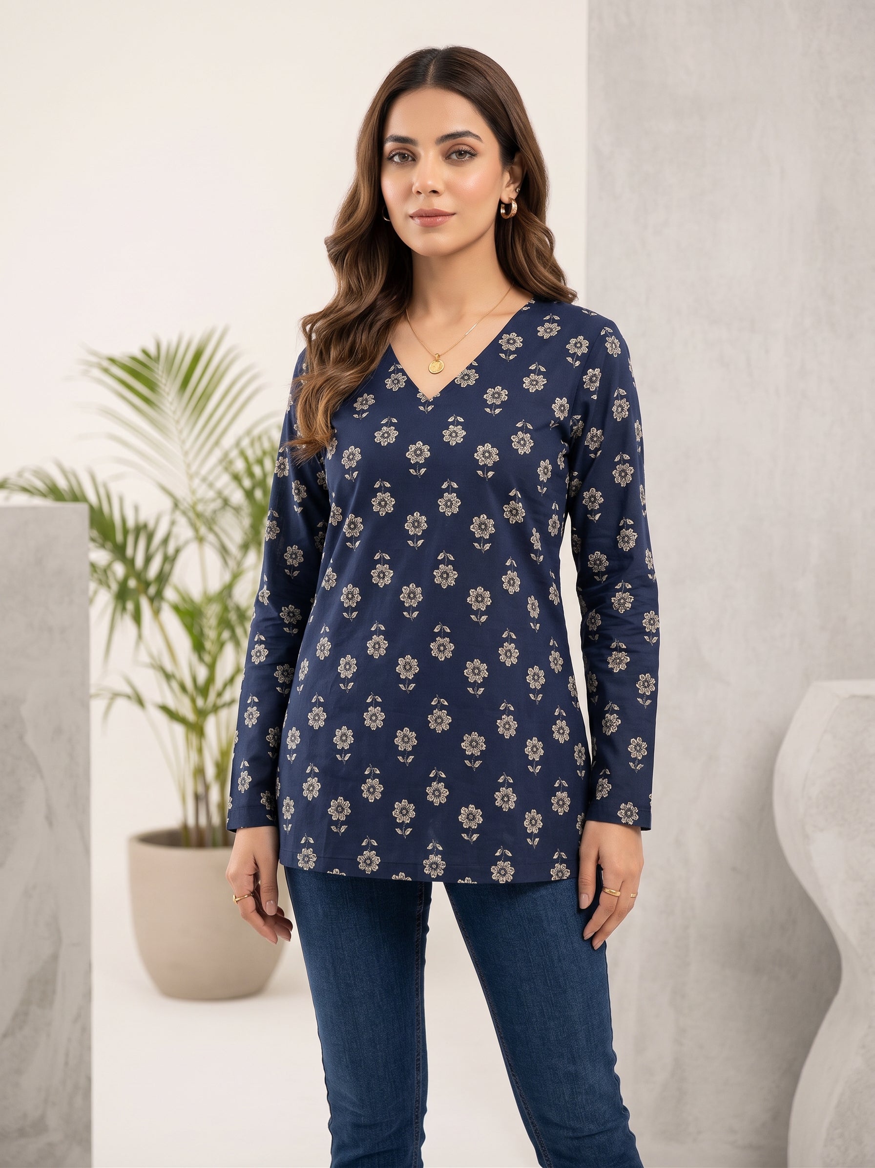 Women’s Navy Blue Floral Printed V-Neck Long Sleeve Tunic Top